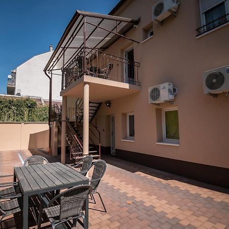 Mokka Apartman Szeged Exterior photo