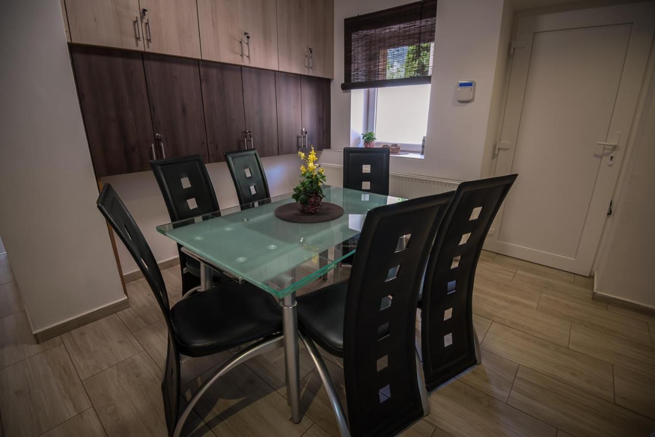 Mokka Apartman Szeged Exterior photo