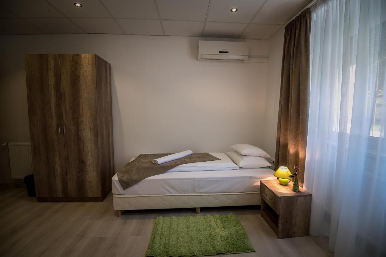 Mokka Apartman Szeged Exterior photo